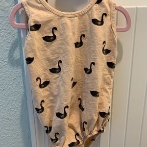 Rylee + cru swan bubble